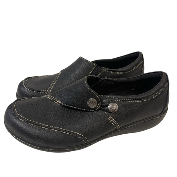 Clarks Shoes - Clarks Ashland Black Leather Slip-On Loafers Shoes